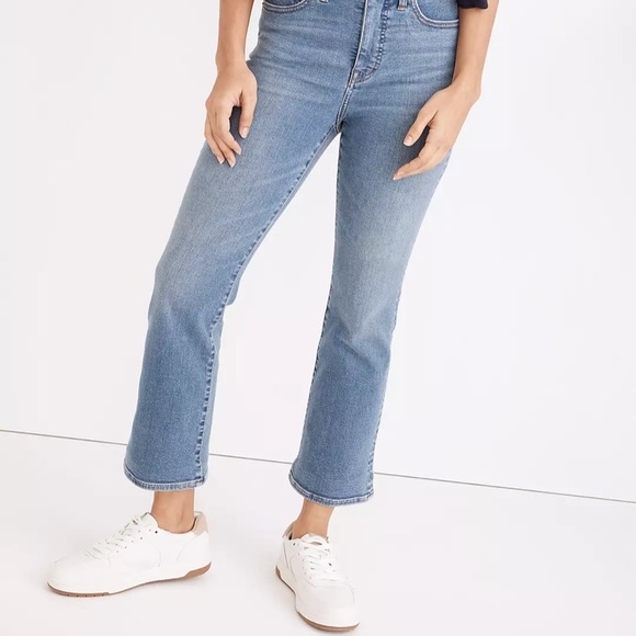 Madewell Cali Demi-Boot Jeans in Dorrance Wash - Picture 2 of 6